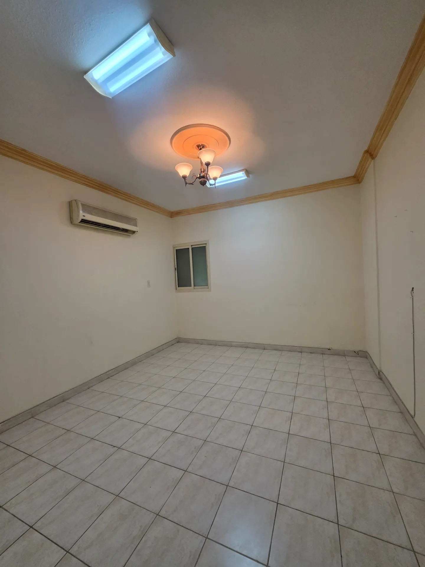🏡 3-Bedroom Apartment | Family Building | Elevator Available | 4-AC Units Installed | Fifth Floor | Al Khobar thumbnail 3