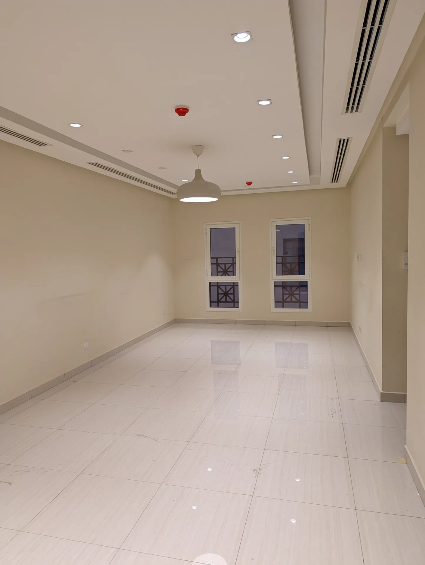 🏡 4-Bedroom Apartment | Family Building | Elevator Available | Central AC Installed | First Floor | Dhahran | SAR 4,167/Monthly thumbnail 10