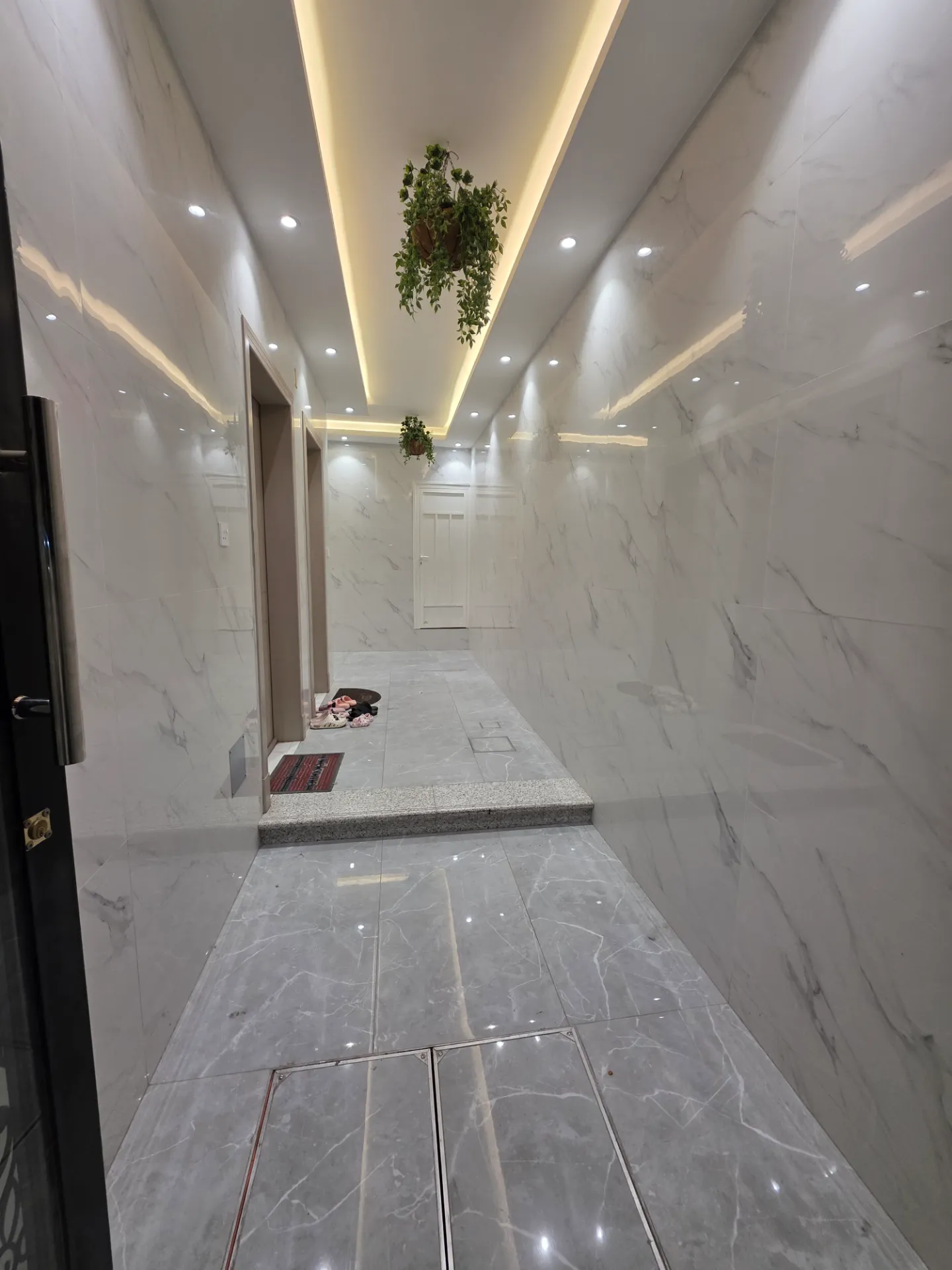 🏡 2-Bedroom Apartment | Family Building | Elevator Not Available | 3 Split AC Units Installed | First Floor | Al Khobar thumbnail 9