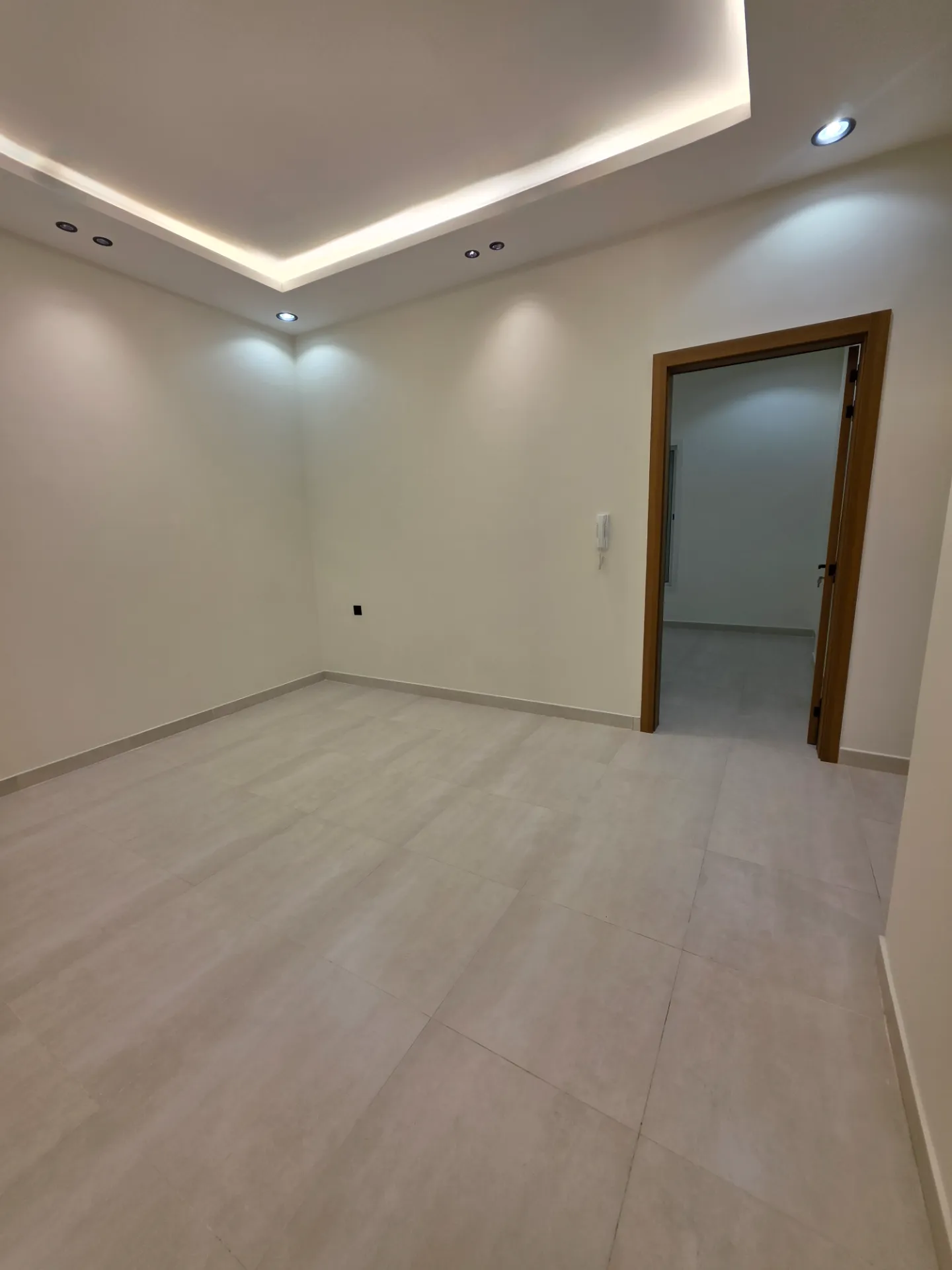 🏡 2-Bedroom Apartment | Family Building | Elevator Available | 3 Split AC Units Installed | First Floor | Al Khobar thumbnail 3