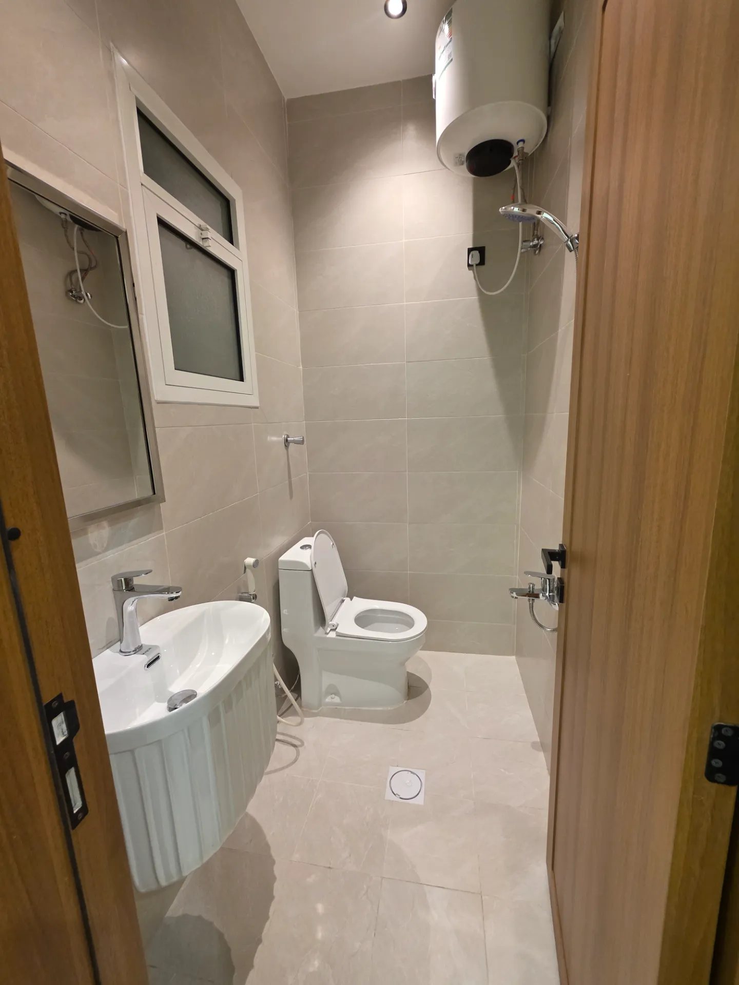 🏡 2-Bedroom Apartment | Family Building | Elevator Available | 3 Split AC Units Installed | First Floor | Al Khobar thumbnail 8