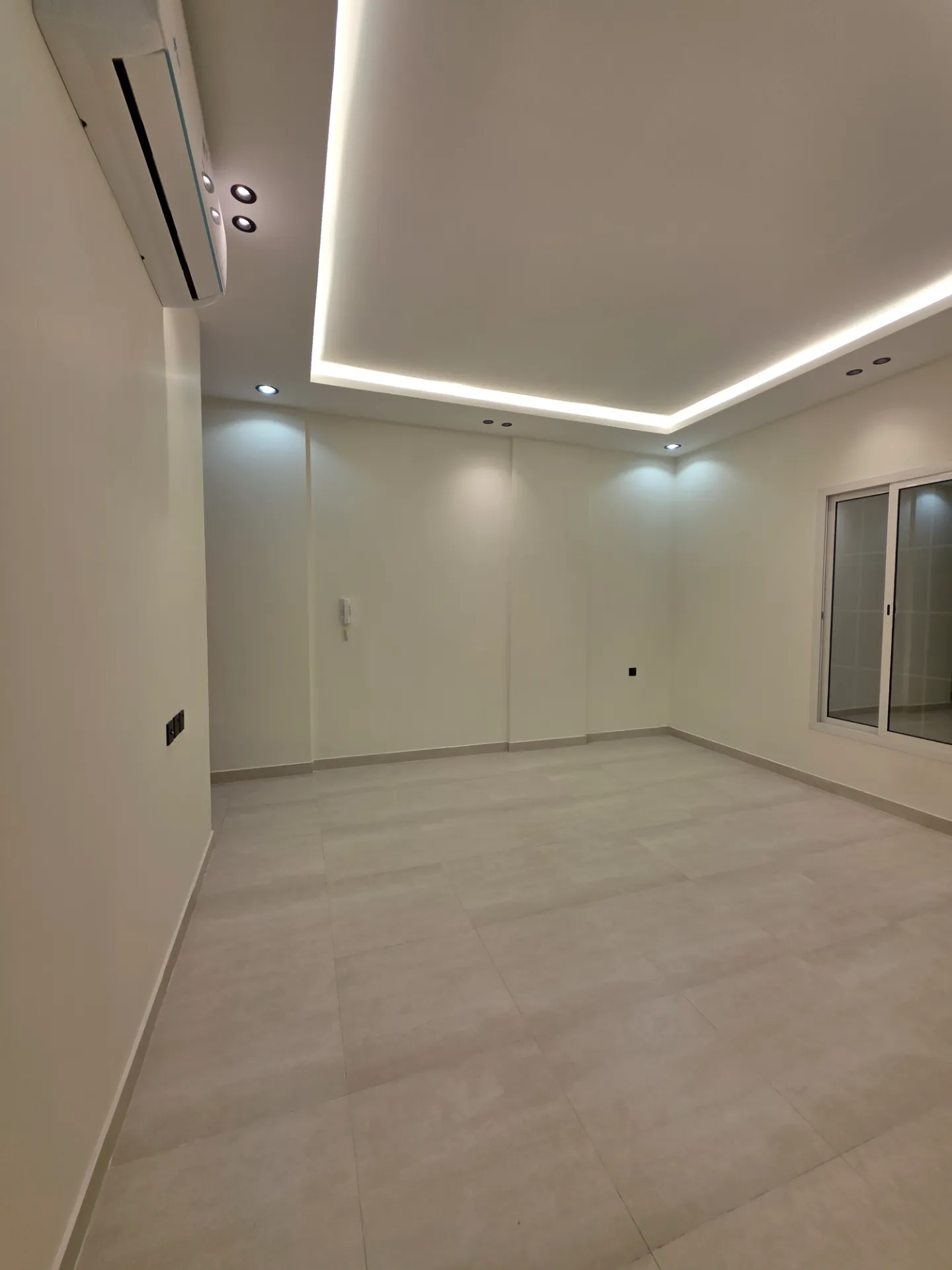 🏡 2-Bedroom Apartment | Family Building | Elevator Available | 3 Split AC Units Installed | First Floor | Al Khobar thumbnail 2