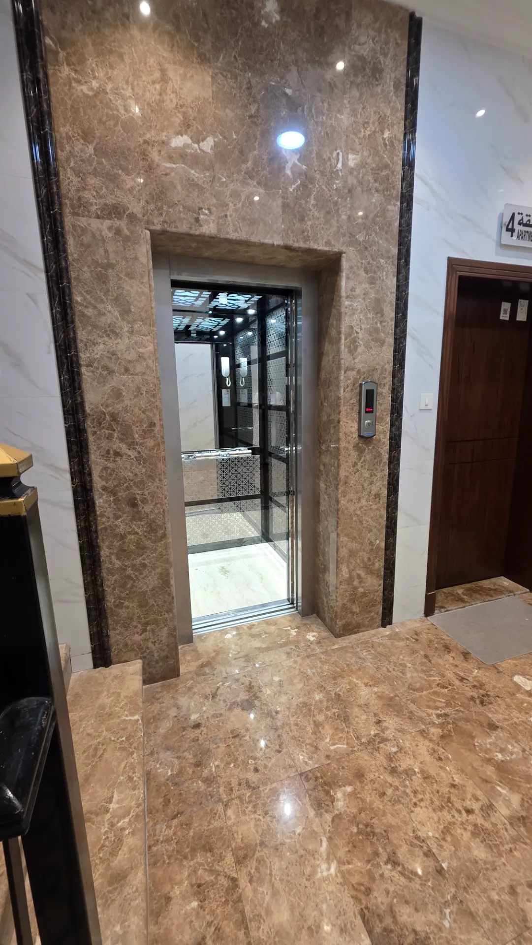 🏡 2-Bedroom Family Apartment | Split AC | Elevator | First Floor | Parking | Al Khobar thumbnail 2
