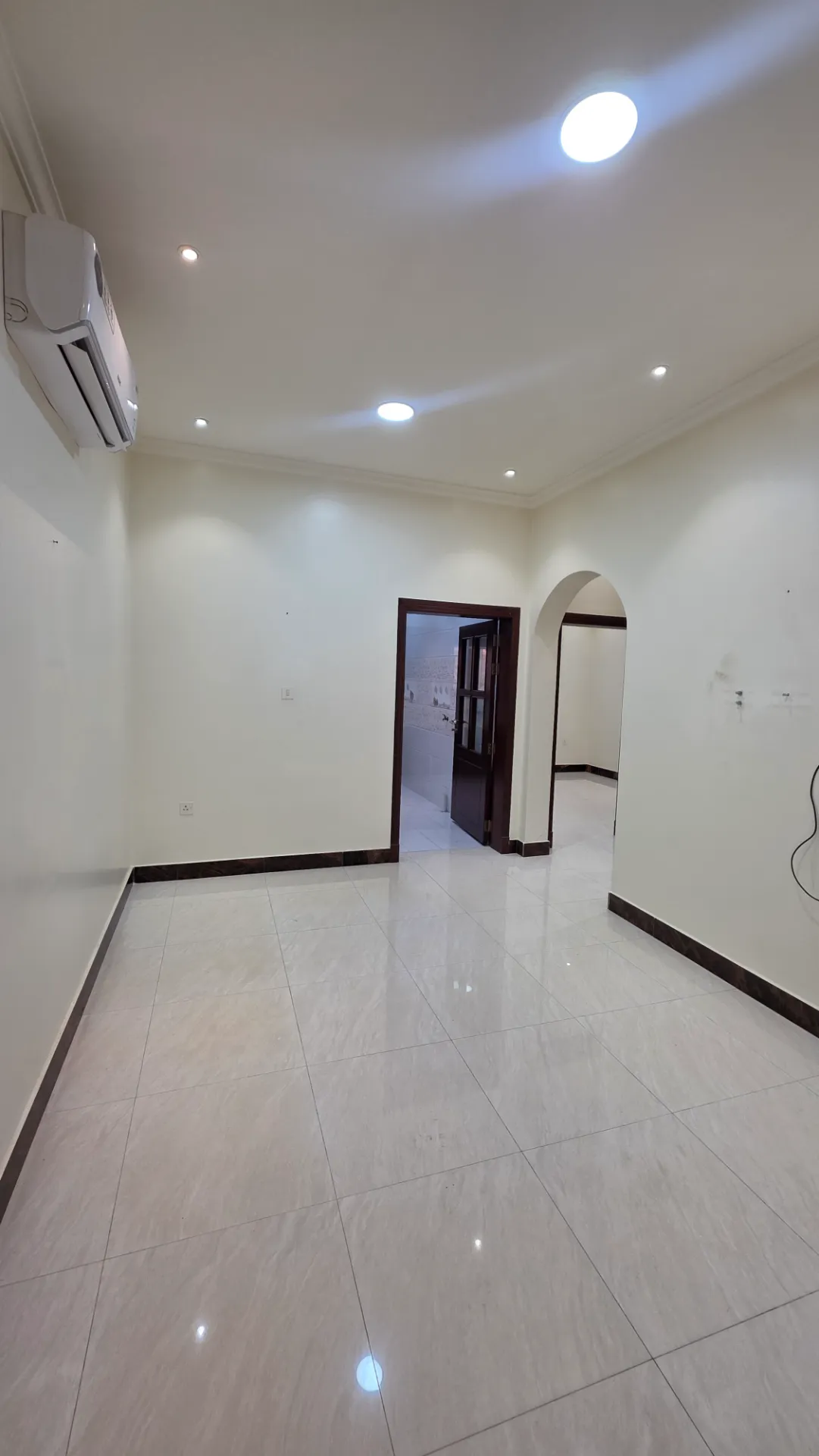 🏡 2-Bedroom Family Apartment | Split AC | Elevator | First Floor | Parking | Al Khobar thumbnail 5