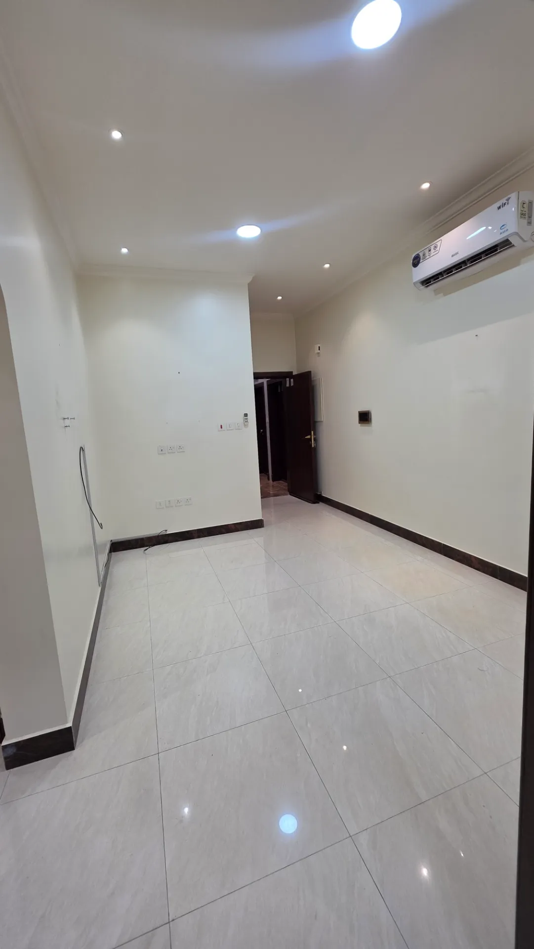 🏡 2-Bedroom Family Apartment | Split AC | Elevator | First Floor | Parking | Al Khobar thumbnail 6