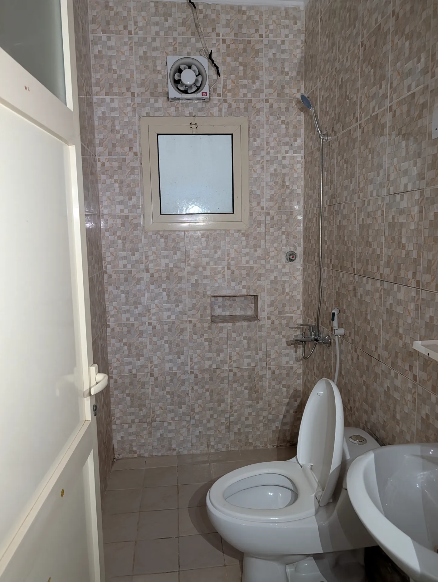 🏡 2-Bedroom Apartment | Family Building | Elevator Available | First Floor | Al Khobar thumbnail 8