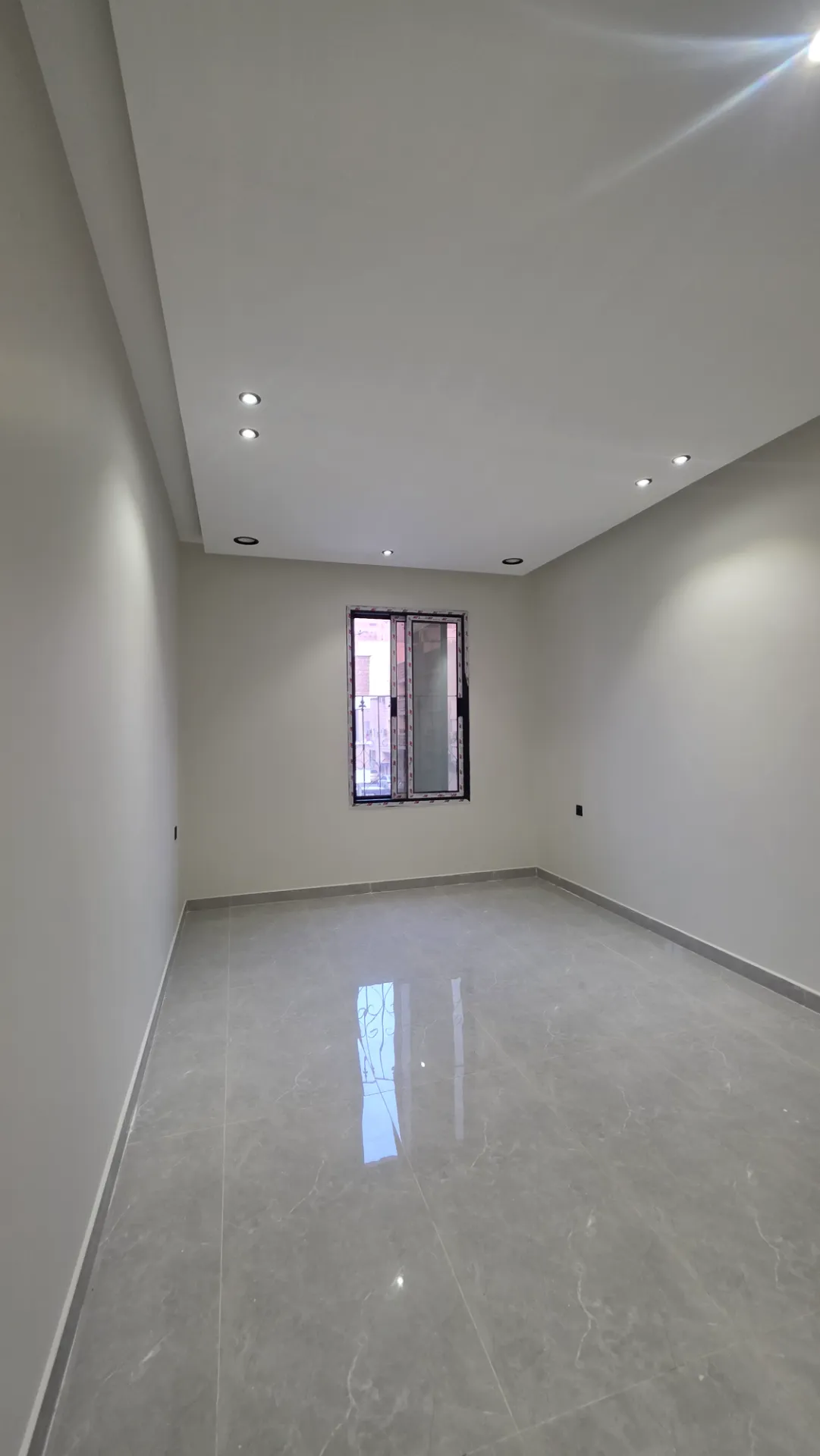 🏡 Brand-New 2-Bedroom Apartment | Family Building | Elevator | 3 Split AC | Second Floor | Al Khobar 