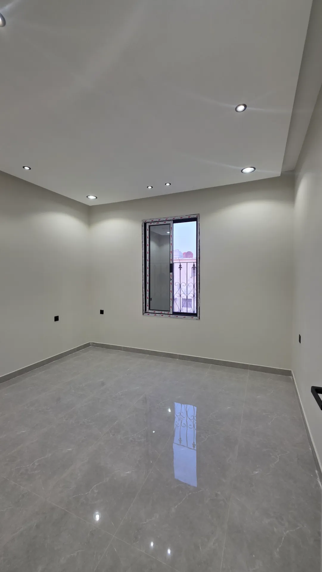 🏡 Brand-New 2-Bedroom Apartment | Family Building | Elevator | 3 Split AC | Second Floor | Al Khobar  thumbnail 2