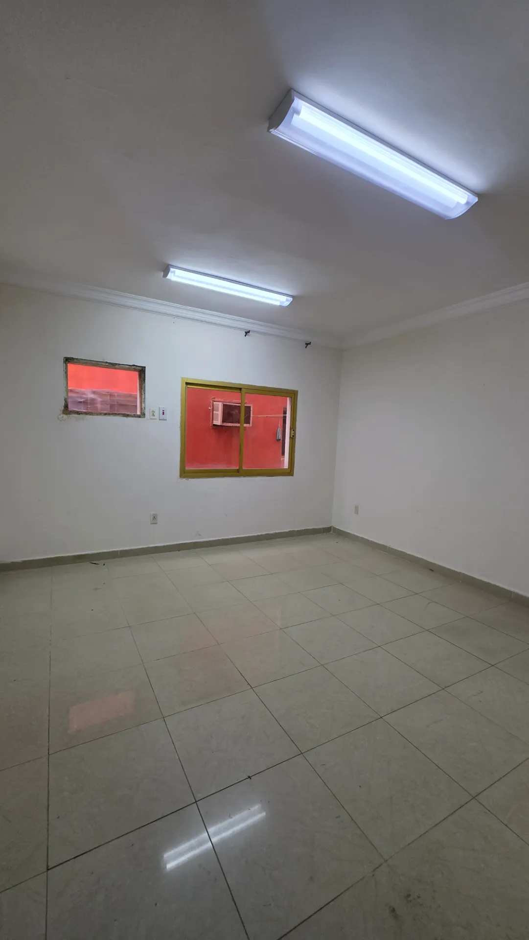 🏡 Spacious 4-Bedroom Apartment | Near Dossary Hospital | First Floor | Family Building | Al Janubiyah – Al Khobar thumbnail 1