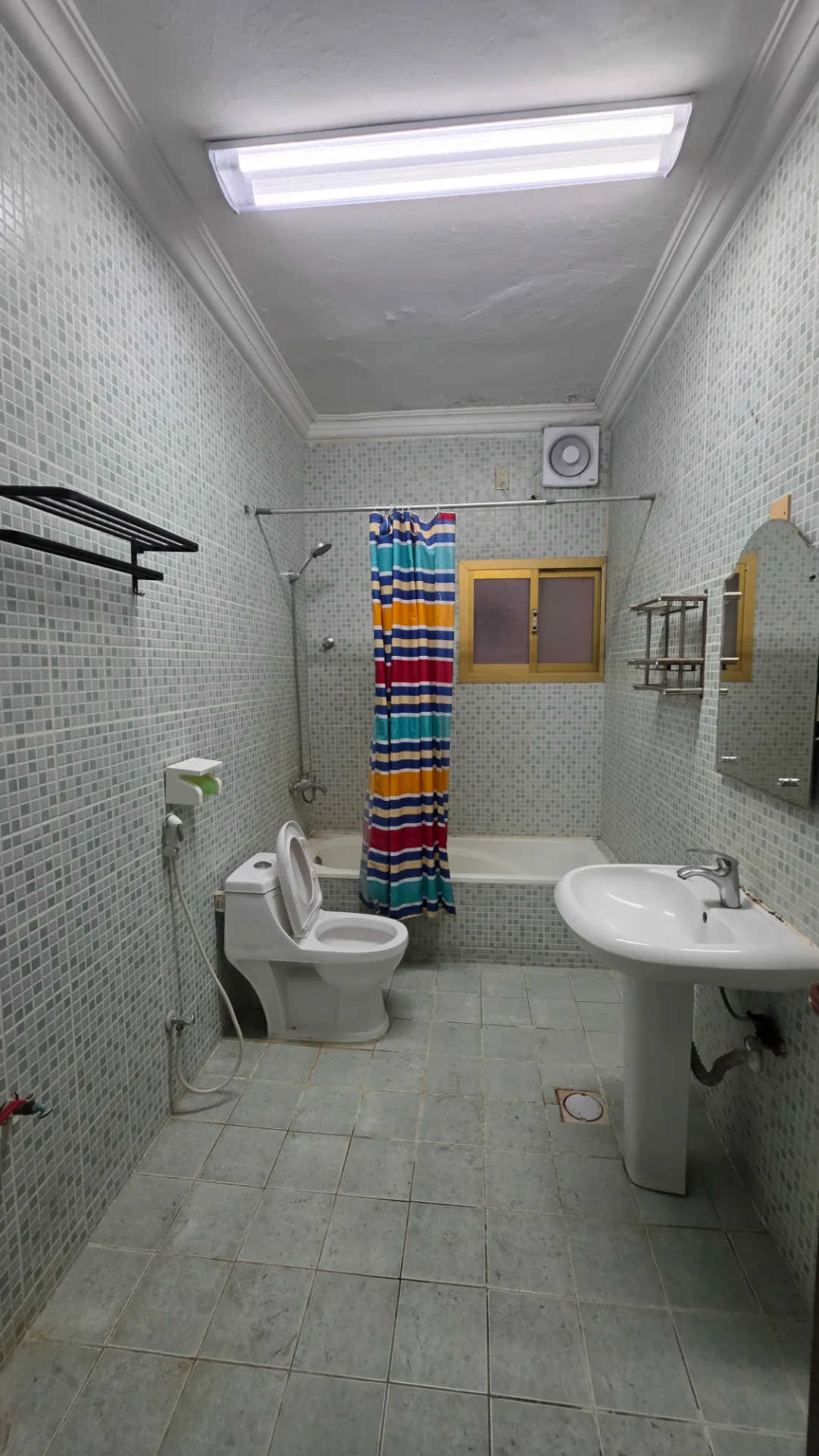 🏡 Spacious 4-Bedroom Apartment | Near Dossary Hospital | First Floor | Family Building | Al Janubiyah – Al Khobar thumbnail 8