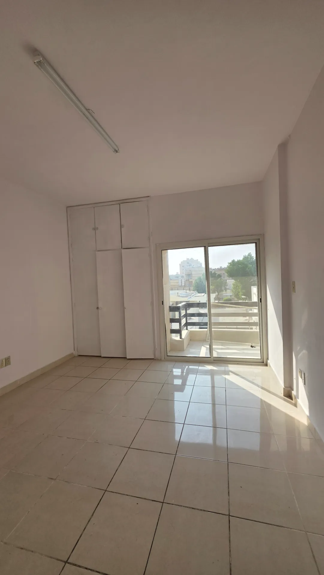 🏡 Spacious 2-Bedroom Apartment | Near Jarir Bookstore | Balcony | Central AC | Third Floor | Al Shamaliyah – Al Khobar thumbnail 8