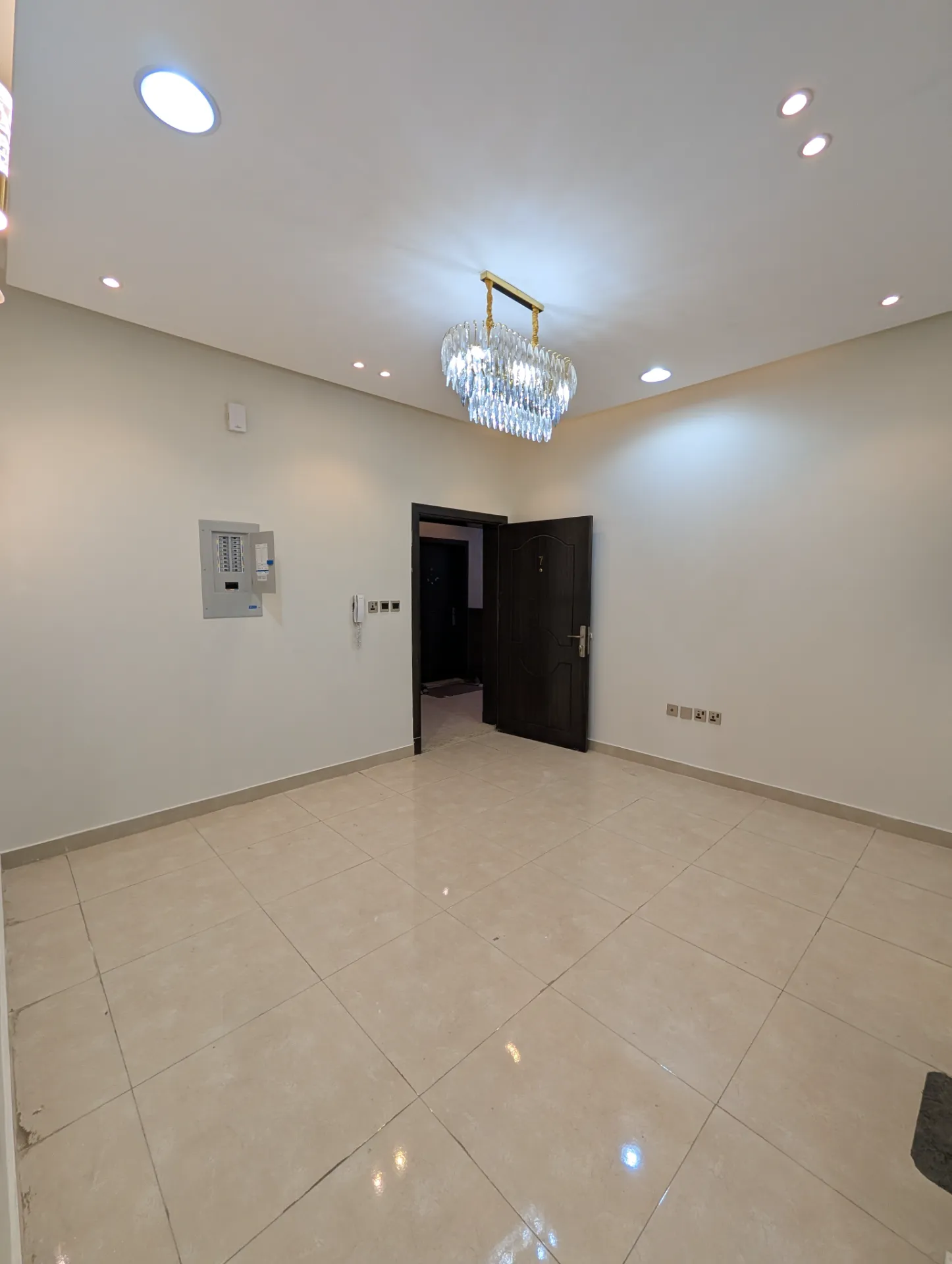 🏡 Spacious 2-Bedroom Apartment | First Floor | External | Split AC | Elevator Available | Al Thuqbah – Al Khobar thumbnail 3